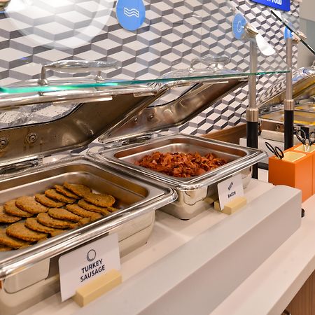 Holiday Inn Express Orlando - South Park By Ihg Williamsburg エクステリア 写真